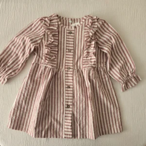 Vestido tusor rayado
